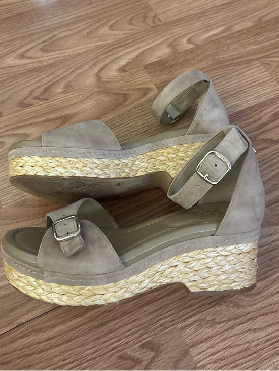Vince Camuto Shoes - Vince Camuto Taupe Suede Espadrille Wedge Sandals Size 9M
